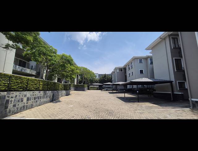 1 BEDROOM APARTMENT FOR SALE IN BRYANSTON